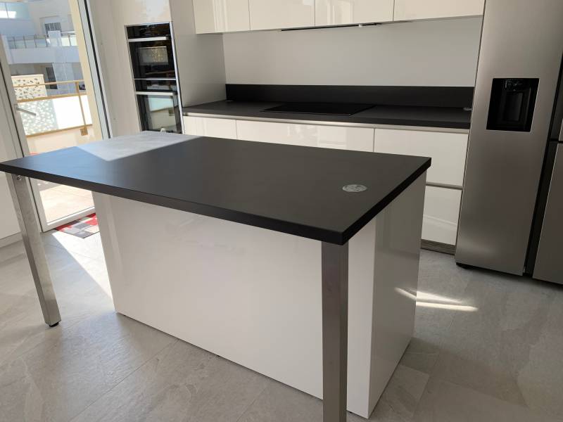 Plan de travail en Dekton sur Jacou