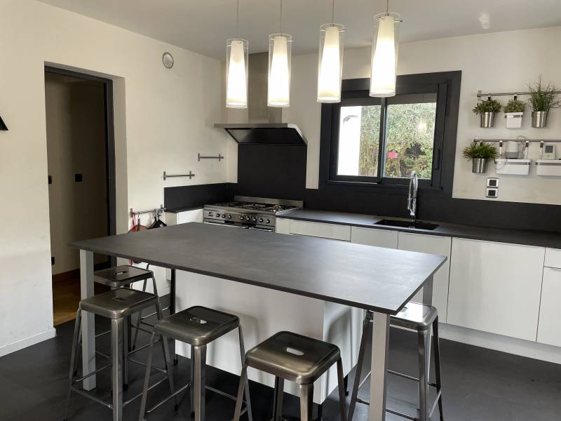 Plan en Dekton Eter sur Montpellier