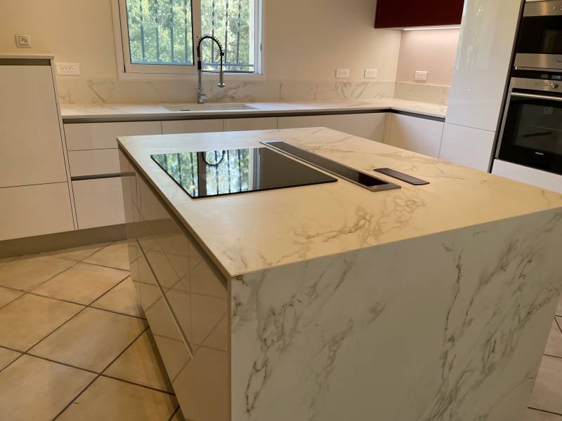 Cuisine réalisée sur Castelnau le lez en Dekton Entzo