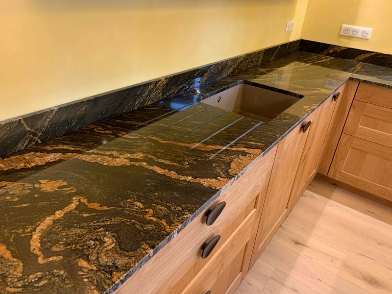 renovation cuisine en granit stromboli