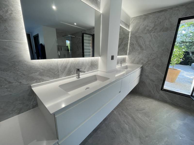 vasque Silestone Blanco Zeus à Castelnau le lez