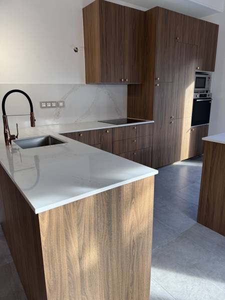 Plans de travail et ilot en Quartz Silestone Bronze Rivers sur Castelnau le lez