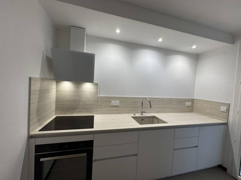 Lamiman Travertino Bianco Saint Jean de Vedas