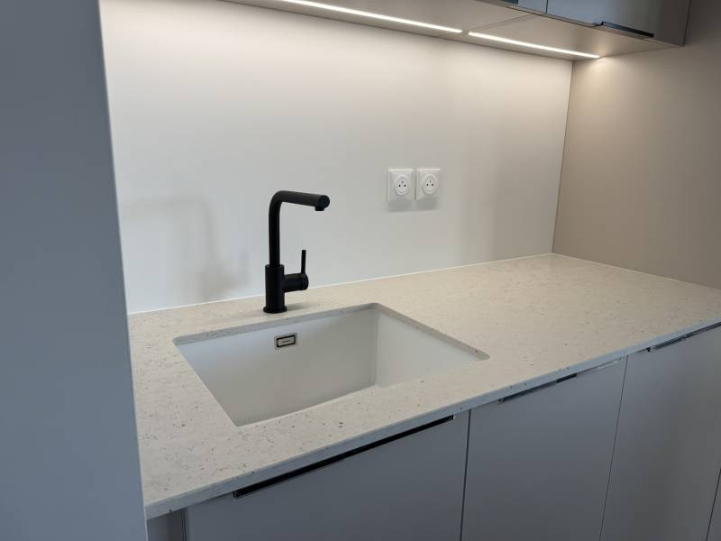 Plan et ilot en Quartz Silestone Lime Delight Sur Mauguio 