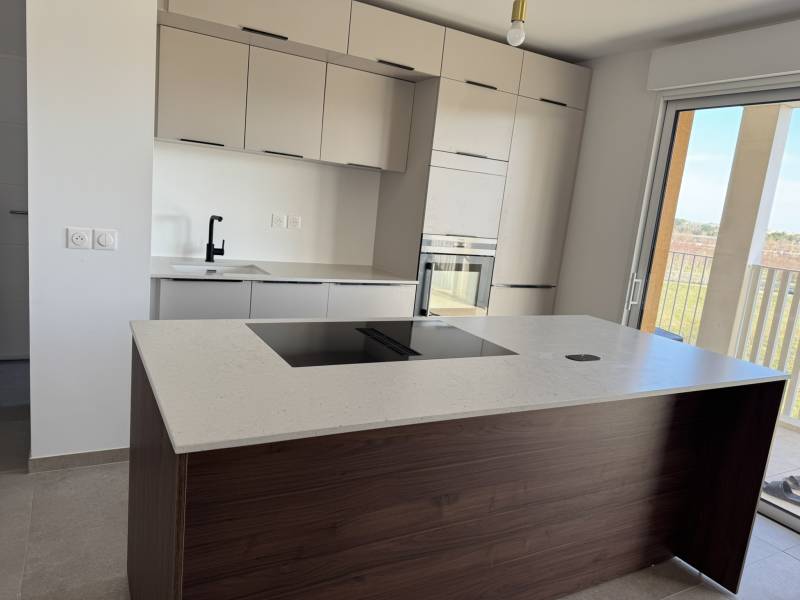 Plan et ilot en Quartz Silestone Lime Delight Sur Mauguio