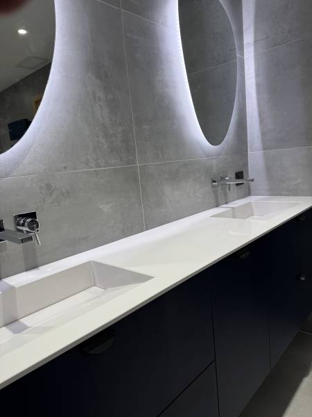 double plan vasque sur mesure aux portes de Montpellier